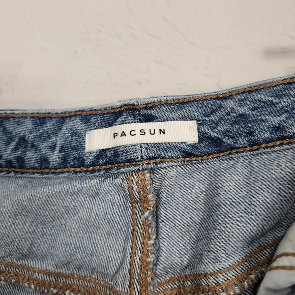 Pac Sun Size 30 High Rise Festival Shorts Women's Denim Shorts Distressed. - Picture 3 of 4